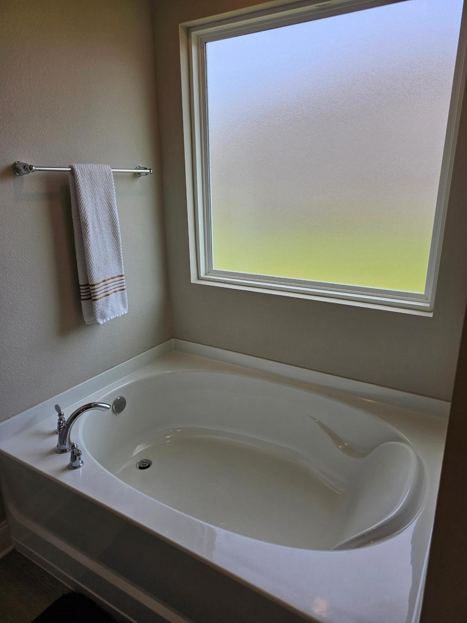 Magnolia Bay Hideaway Homestay *